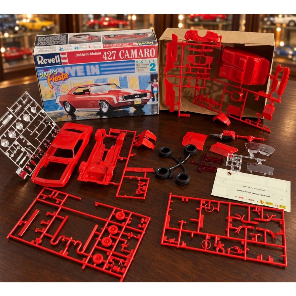 Revell Baldwin-Motion 427 Camaro 1:25 Model Kit Skip’s Fiesta Drive-In 7426
